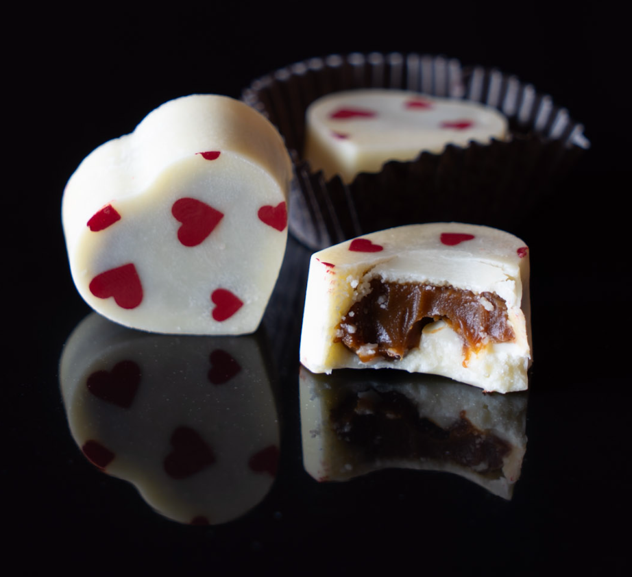 Bombones de Chocolate en Forma de Corazón Rellenos de Dulce de Leche