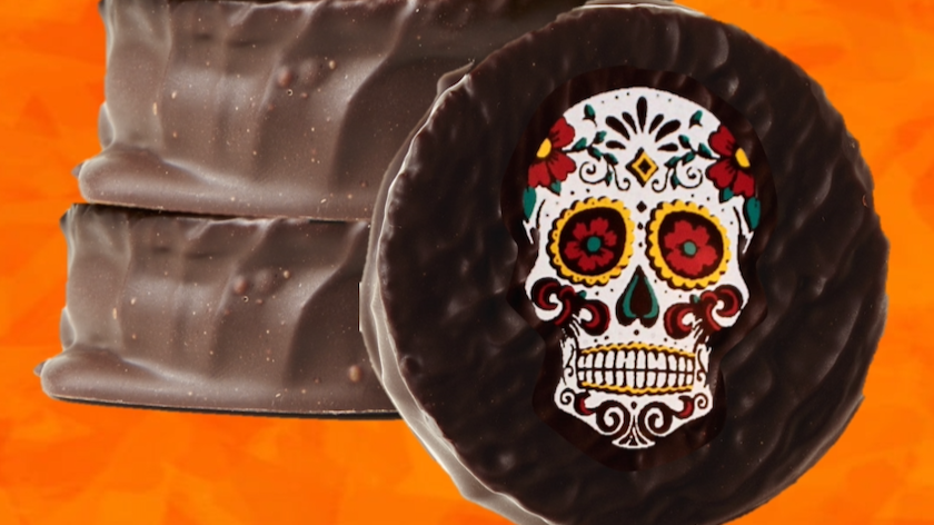 alfajor with skull design