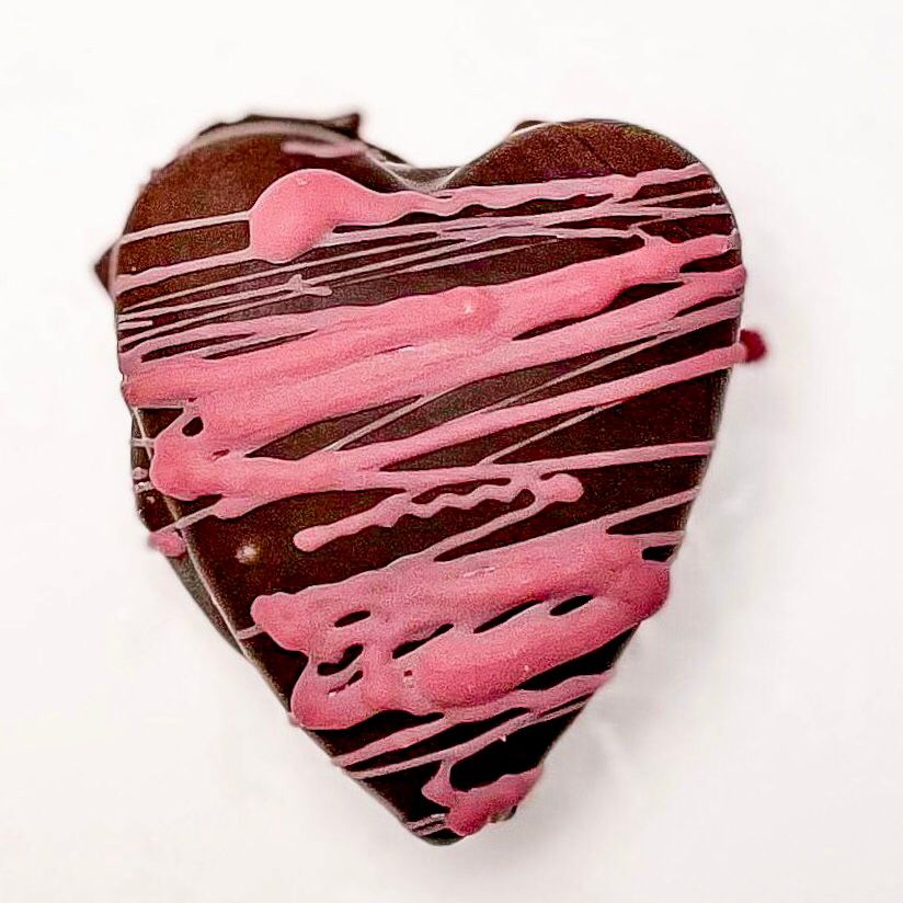 Corazón Alfajores: Valentine&#39;s Day Gift Box Wooden Table Baking Co.